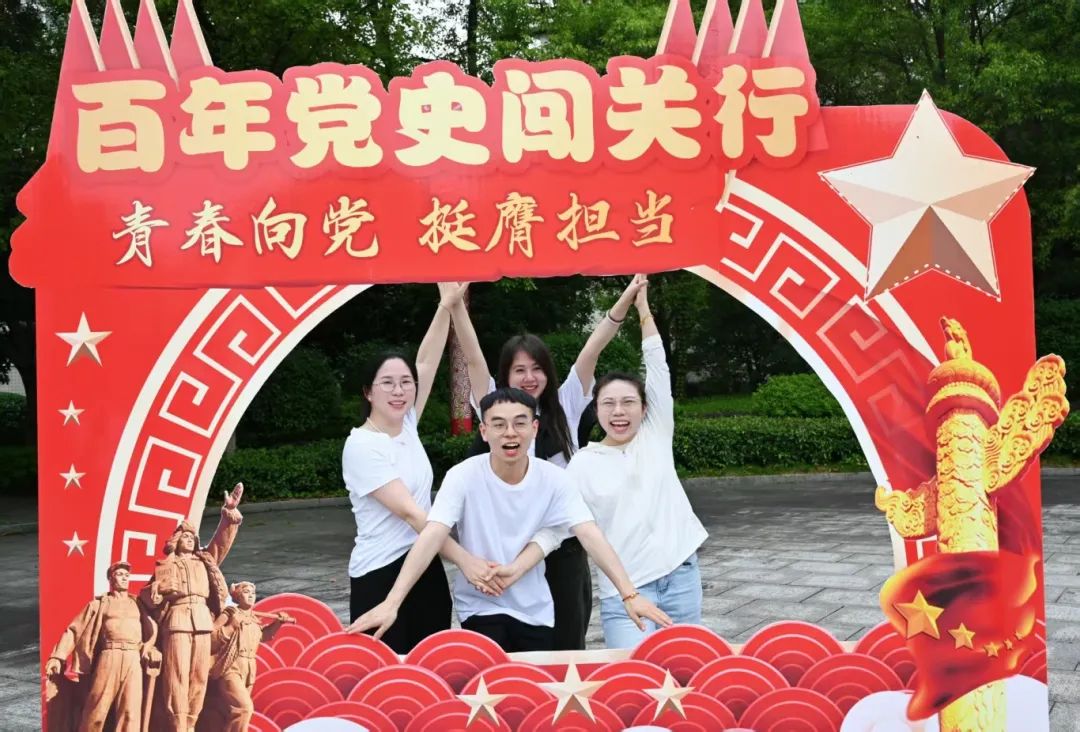 b4848ac7406a48cca96f540e78f20a23.jpg b4848ac7406a48cca96f540e78f20a23.jpg